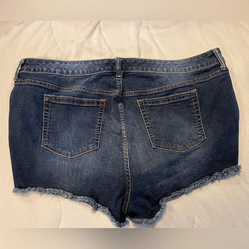 Torrid denim shorts, size 20 - Picture 2 of 3
